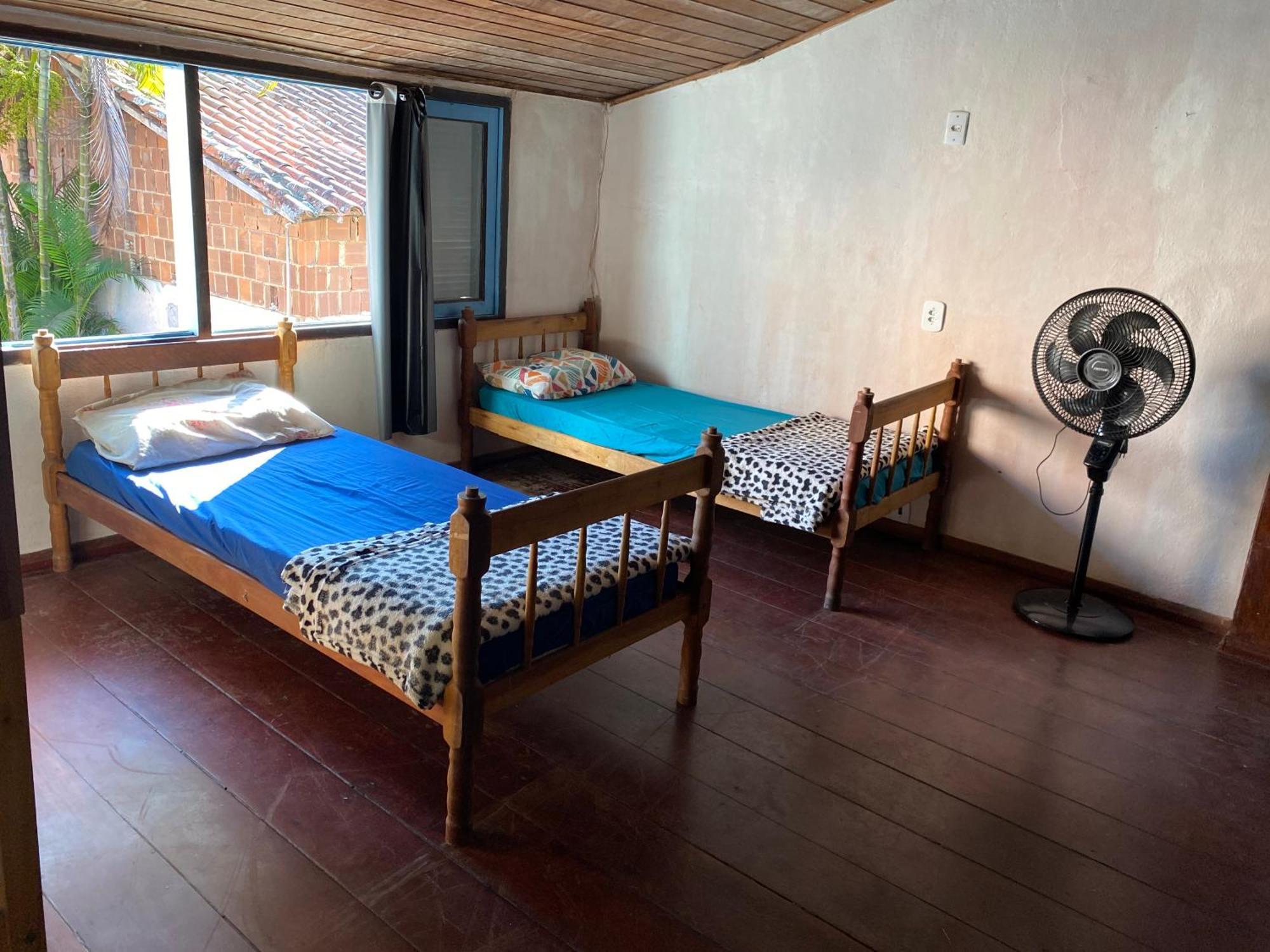 Casa Lee Hostel Парати Экстерьер фото