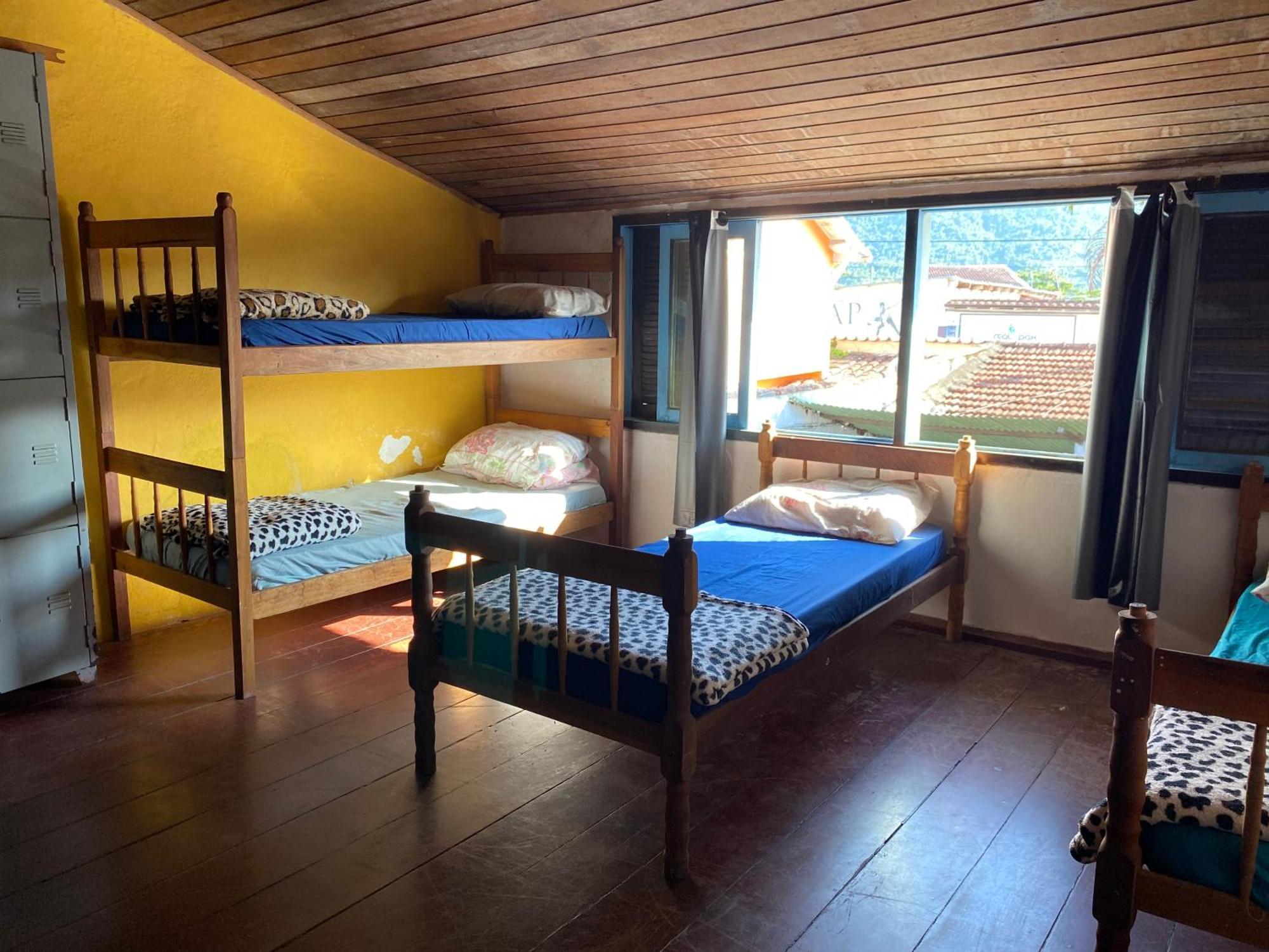 Casa Lee Hostel Парати Экстерьер фото